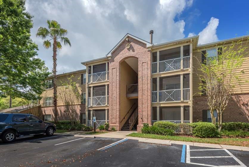 The Paddock Club Apartments Gainesville Swamp Rentals